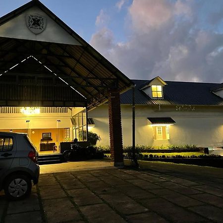 Agincourt Kuttikkanam Hotel Pīrmed Buitenkant foto
