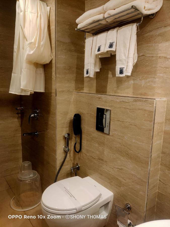 Agincourt Kuttikkanam Hotel Pīrmed Buitenkant foto